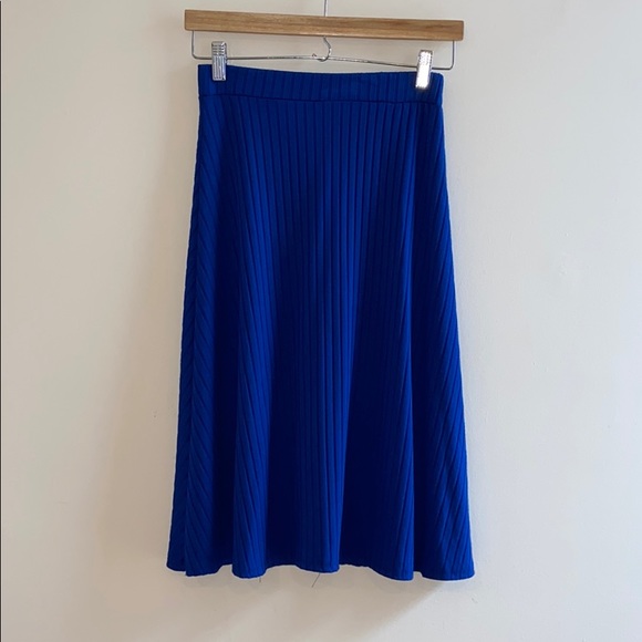 Zoya Skirts Blue Flowy Skirt Poshmark